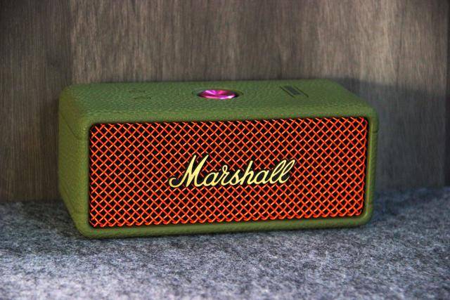 新春限定艺术家合作款音箱开箱J9国际集团Marshall